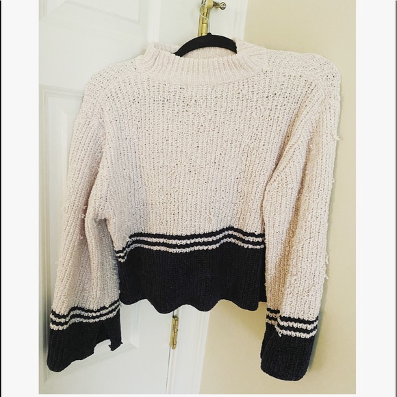 REVOLVE SWEATER - Picture 5 of 6